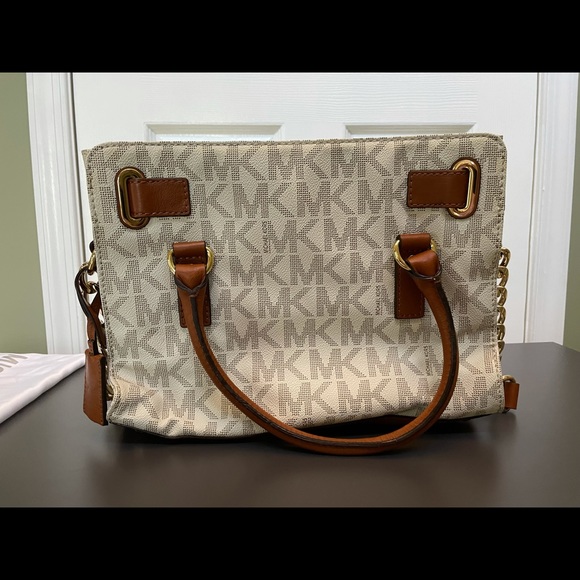 EUC Michael Kors Purse - Picture 2 of 5